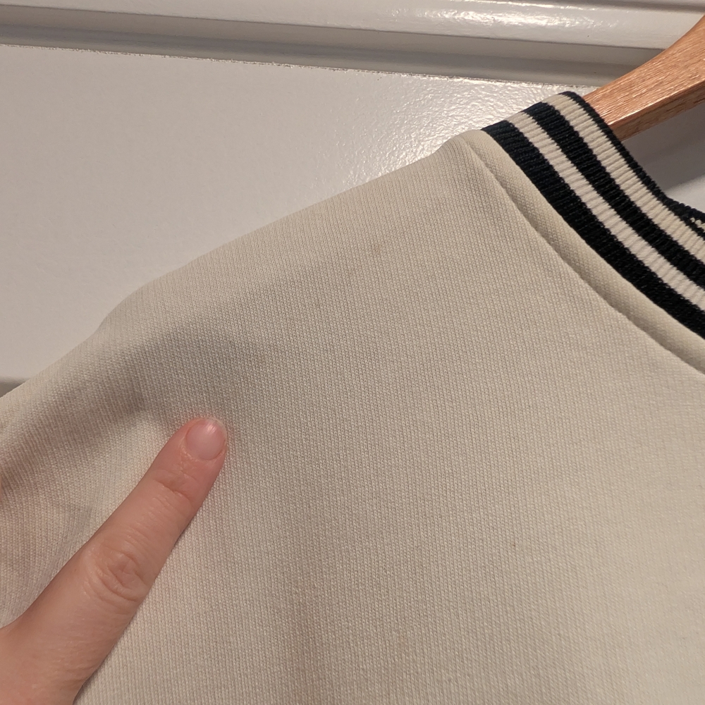 VINTAGE 90s Mickey & Co Cream Pullover Oversized Boxy Varsity Sweatshirt - Picture 5 of 10